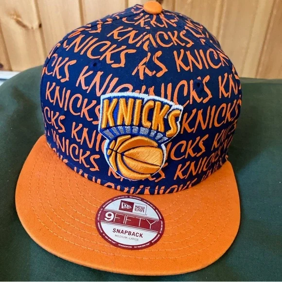 NEW YORK KNICKS SNAPBACK - Picture 1 of 9